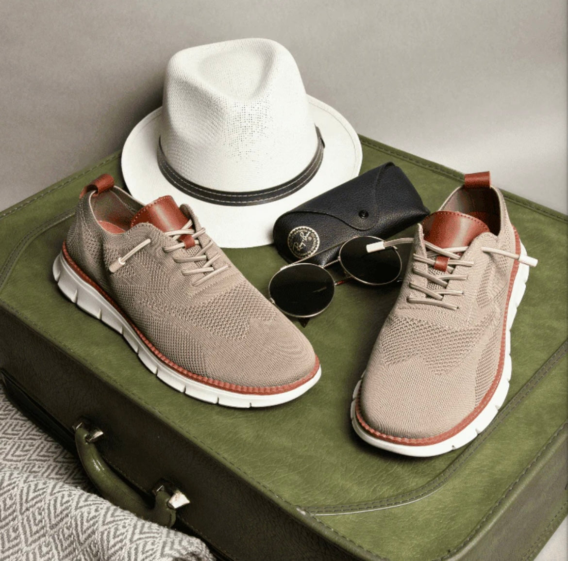 Men’s Lightweight Breathable Knit Sneakers