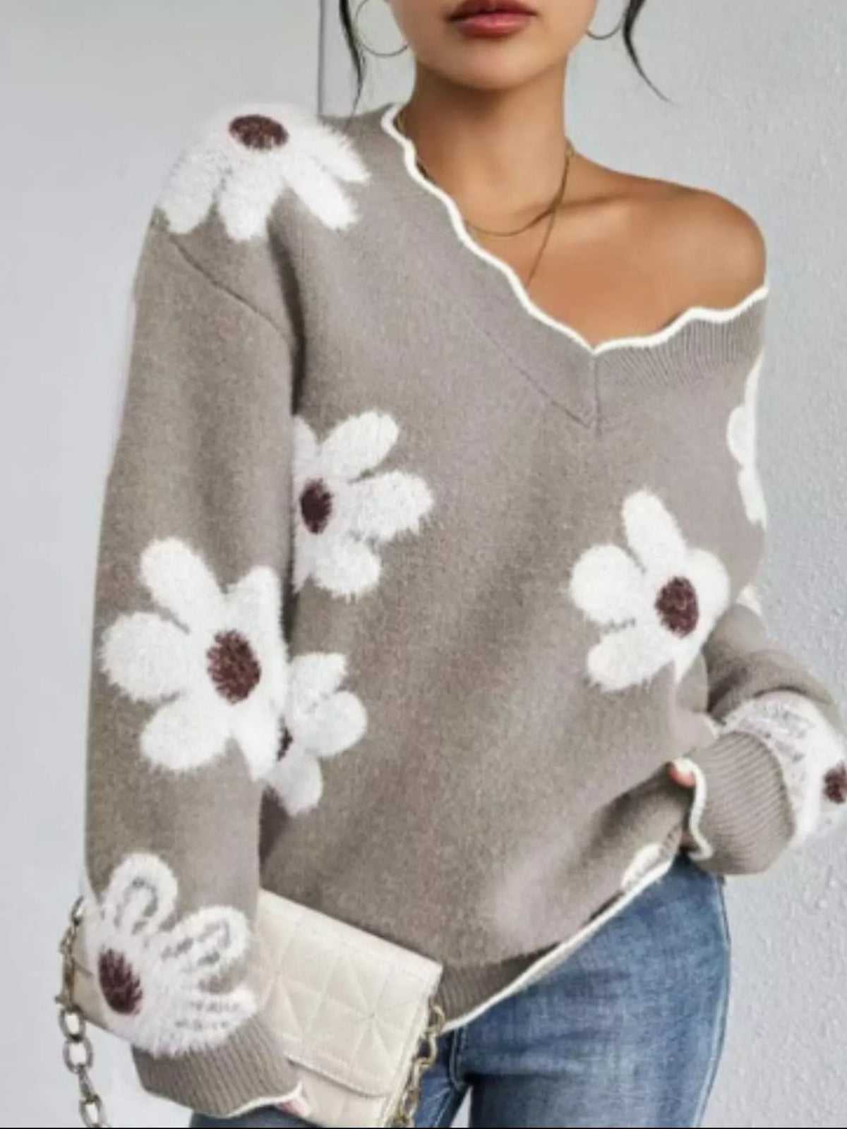 Women’s Floral V-Neck Long Sleeve Sweater